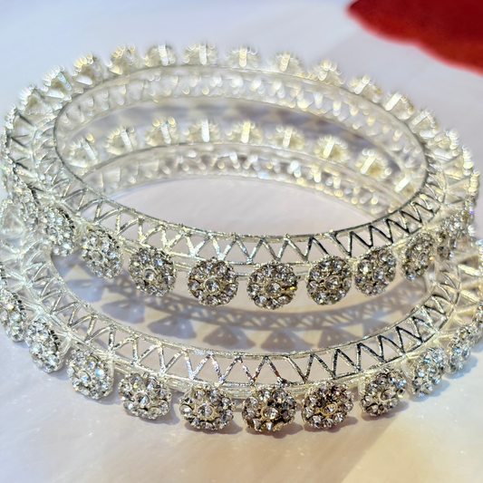 Silver Glow Flower Kada bangles 🌟🌹packe of 2