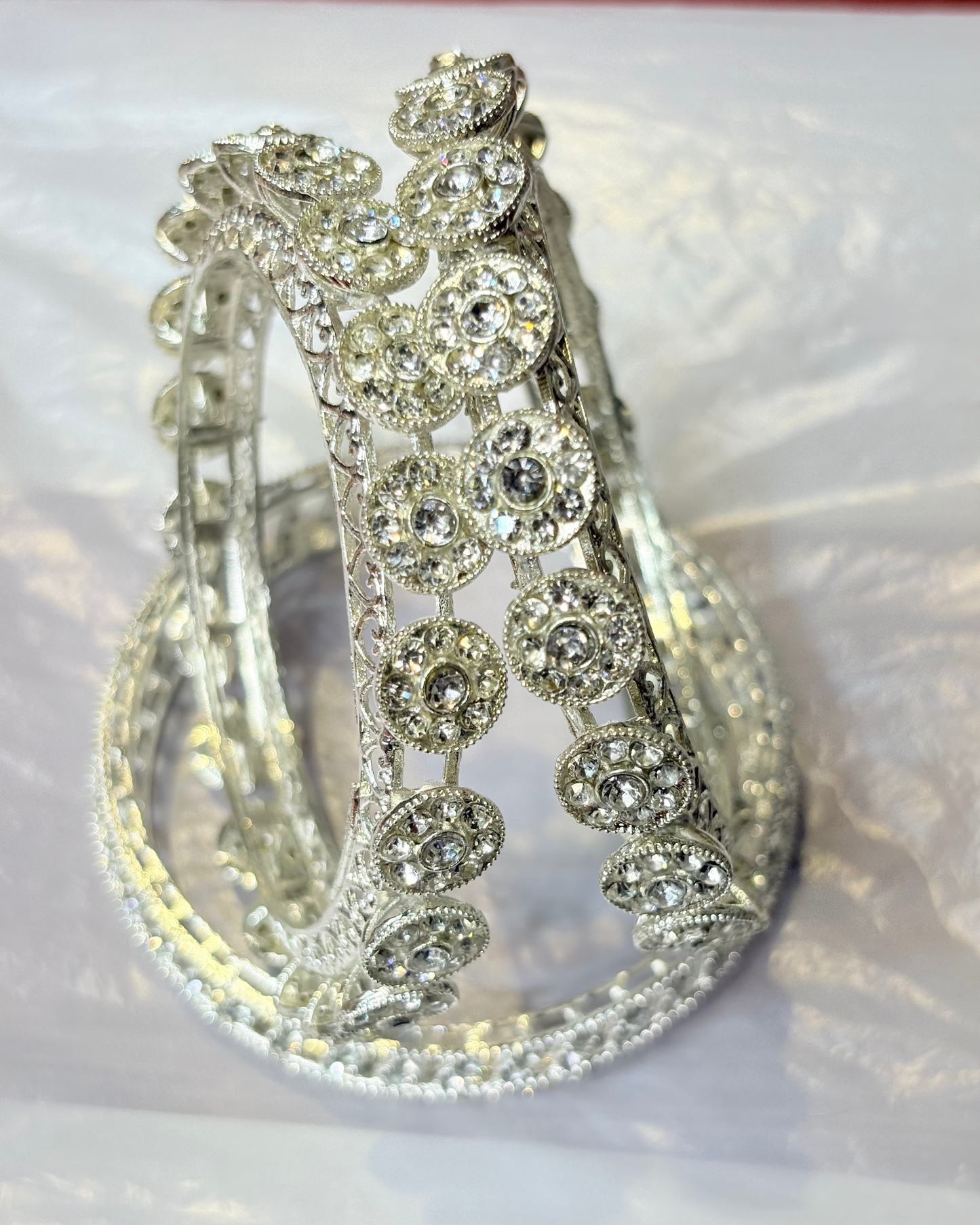 Shining Petal Majesty Kada 👑✨ pack of 2