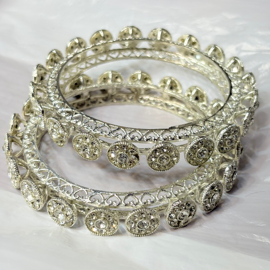 Shining Petal Majesty Kada 👑✨ pack of 2
